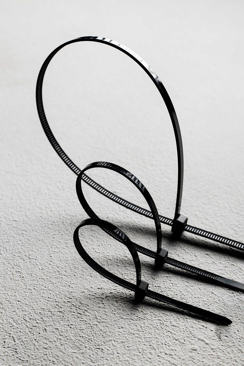 Хомут-стяжка кабельная 3,6х250 нейлон черн (уп.100шт) DYNEL